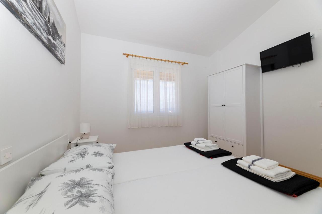 Apartman Gaby Makarska Exterior foto